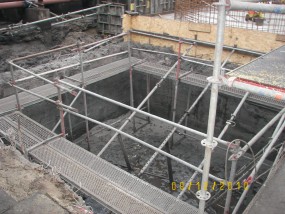 Piaskowanie powierzchni betonowej