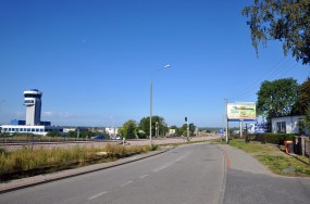 Parking lotniskowy