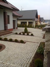 Układanie kostki granitowej