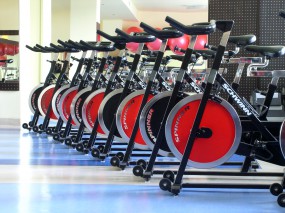 SPINNING / INDOOR CYCLING