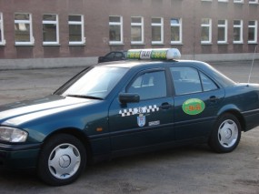 PRZEWOZ OSÓB TAXI