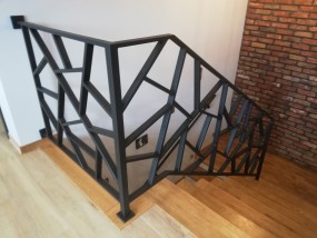 Balustrady i ogrodzenia