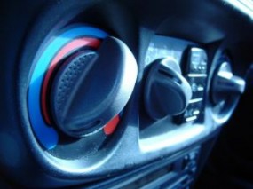 Serwis klimatyzacji samochodowej