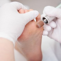 ZABIEGI NA STOPY / PEDICURE